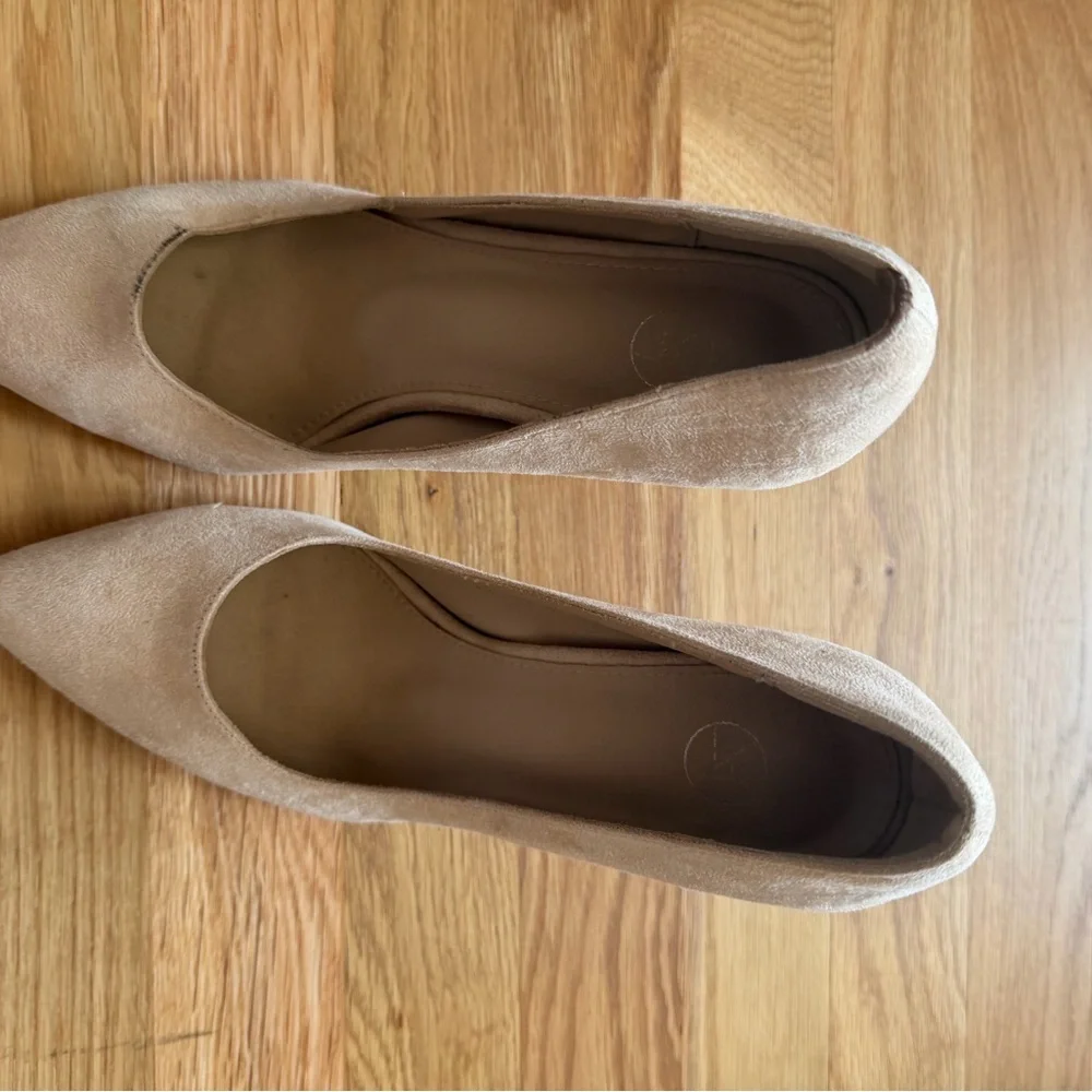 Oripalla Nude Suede Pointed Toe Stiletto Heels – Size 8.5
